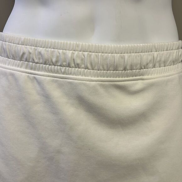 Old Navy Active Dynamic Fleece High Rise Cream A-line Skort w/ Pockets- XL - Picture 2 of 13